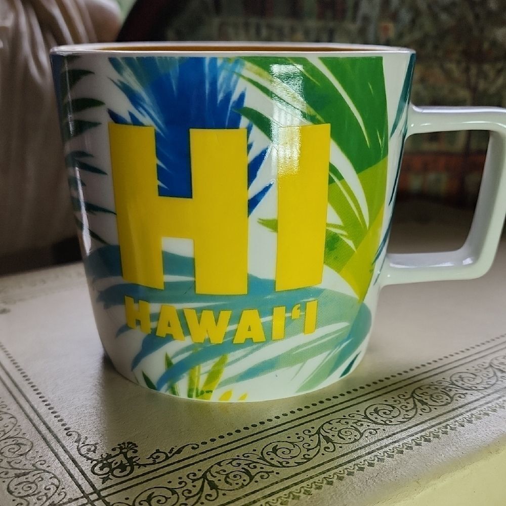 Starbucks Hawaii Palm Fronds Coffee Mug With Sunny Yellow Interior